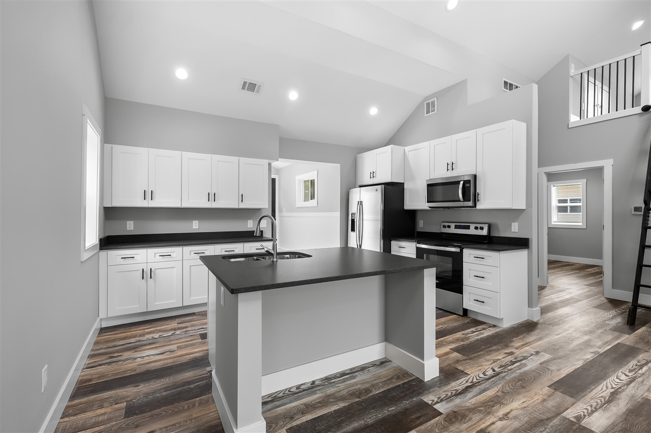 10574 Tomkinson Property Photo 9