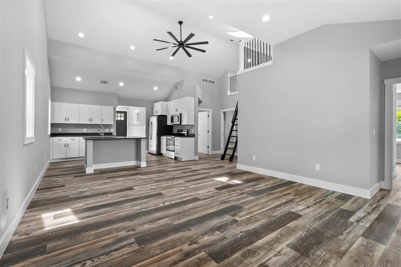 10574 Tomkinson Property Photo 14