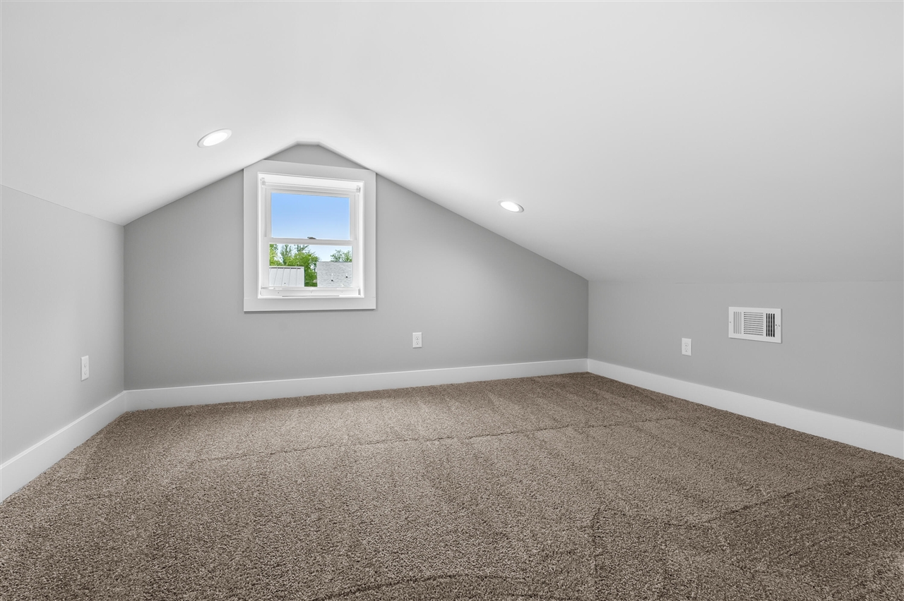 10574 Tomkinson Property Photo 19