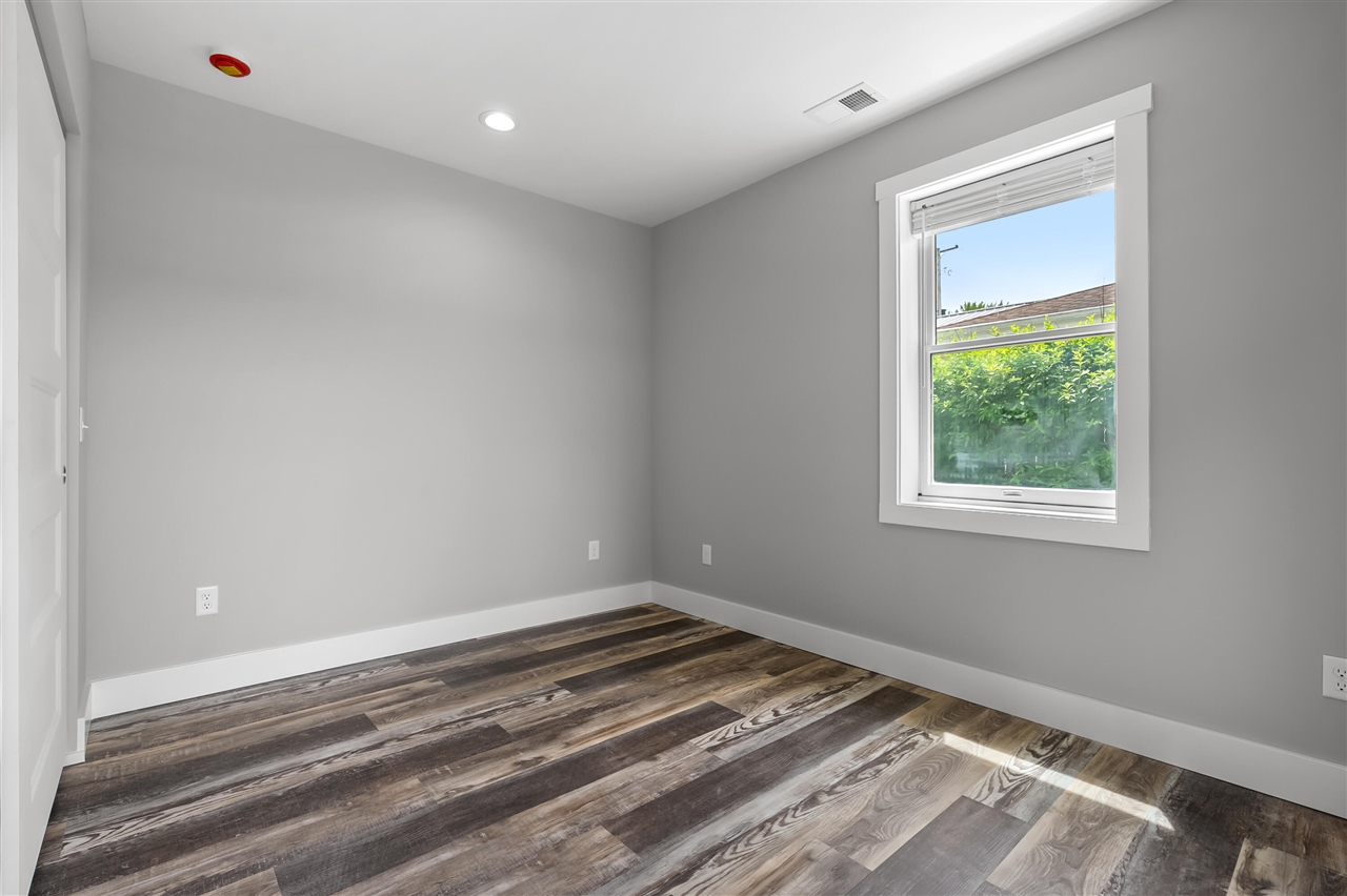 10574 Tomkinson Property Photo 21
