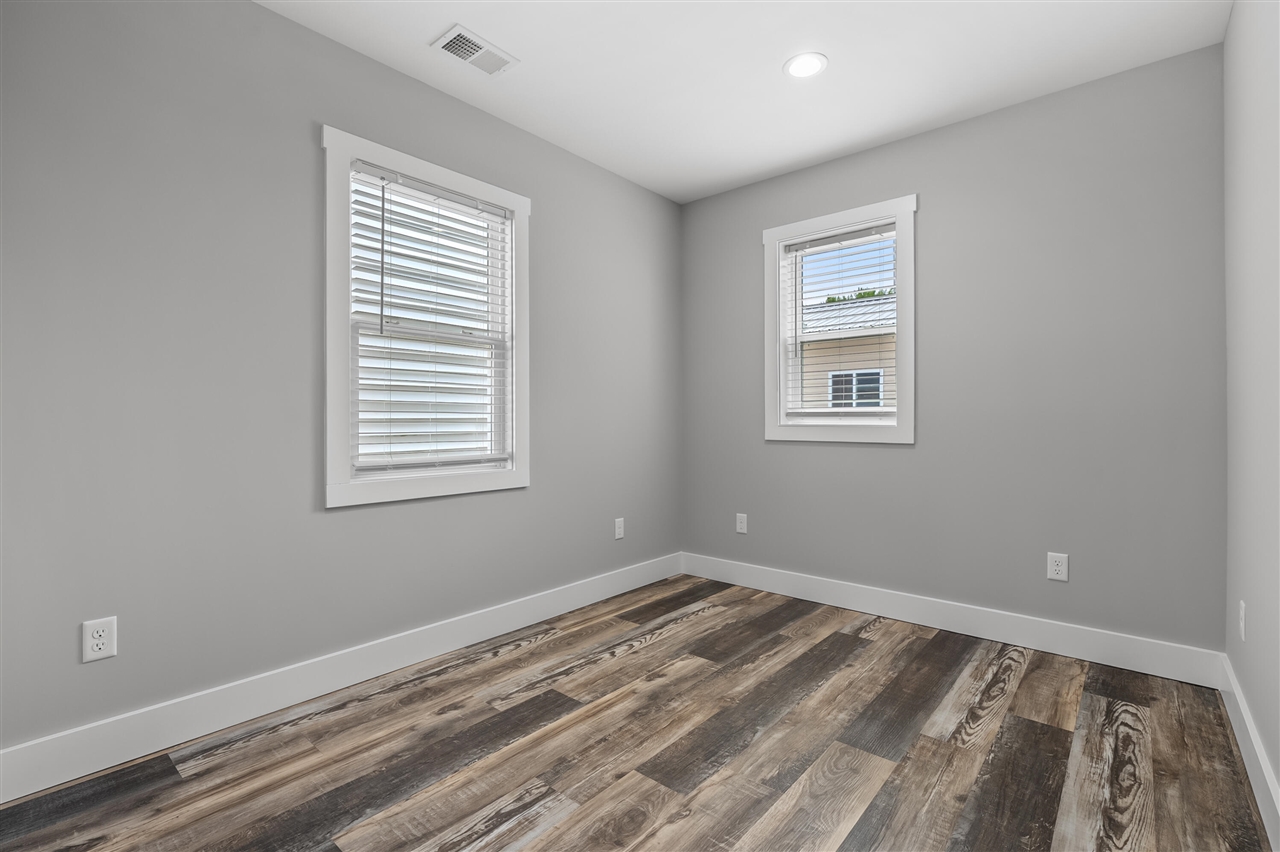 10574 Tomkinson Property Photo 23