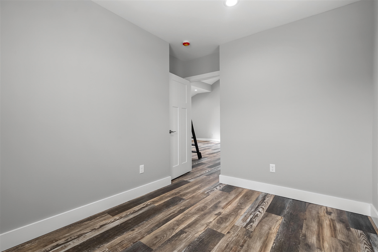 10574 Tomkinson Property Photo 24