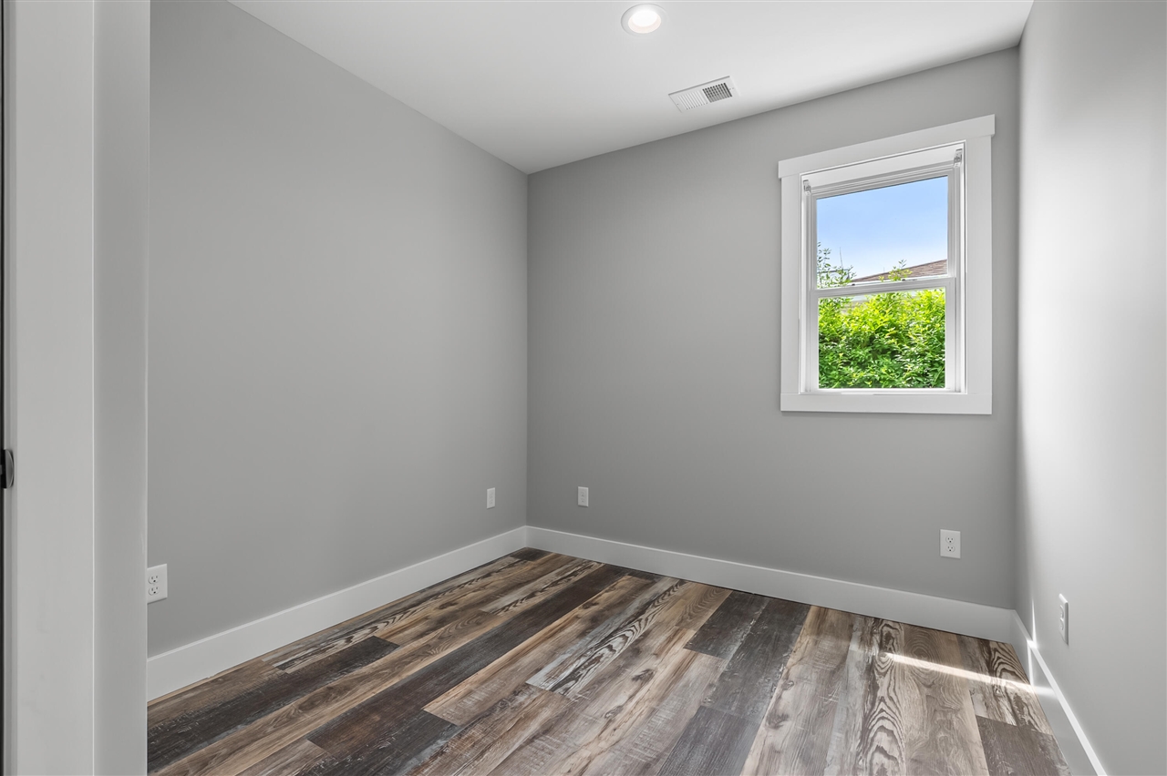 10574 Tomkinson Property Photo 27