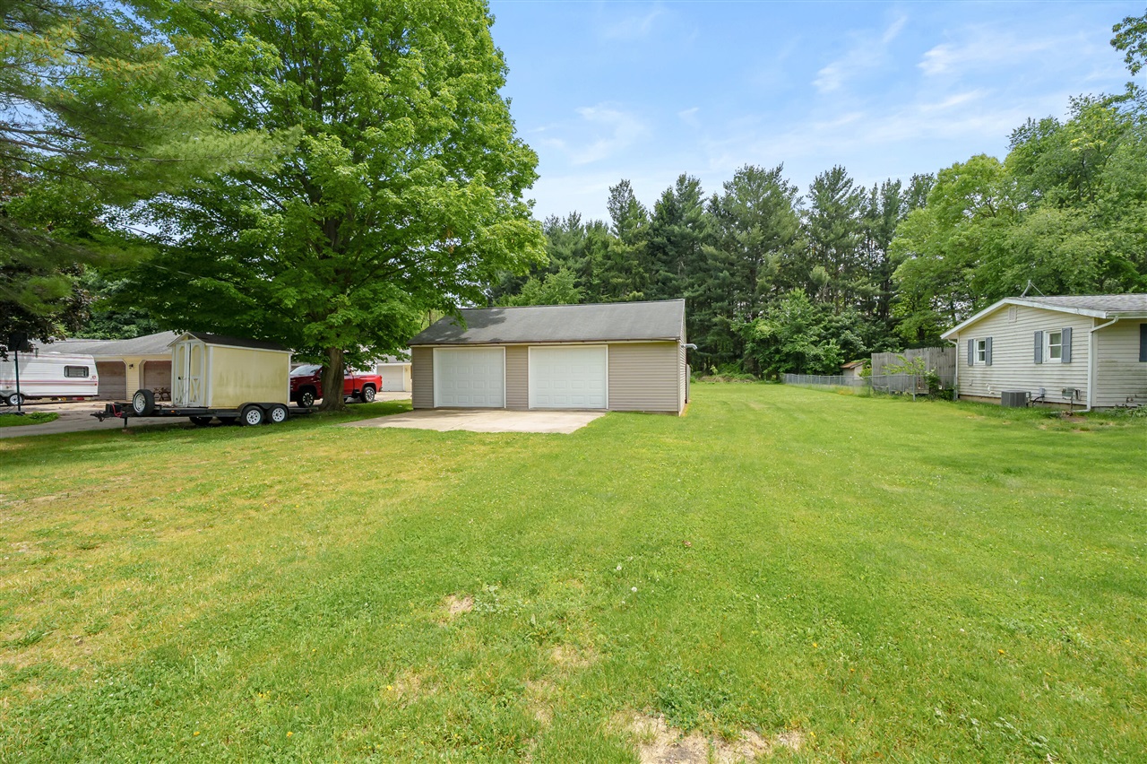 10574 Tomkinson Property Photo 33