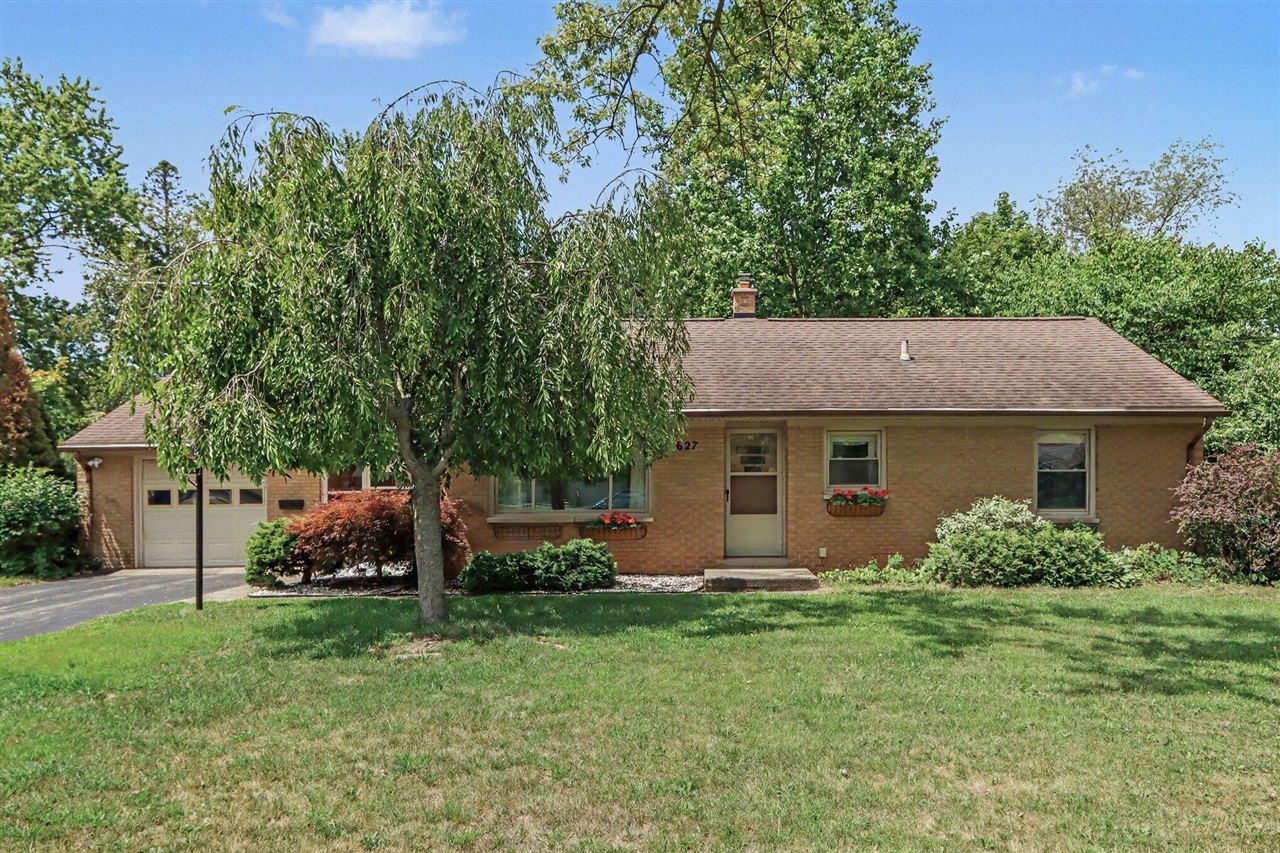 627 N Orient Street Property Photo 2