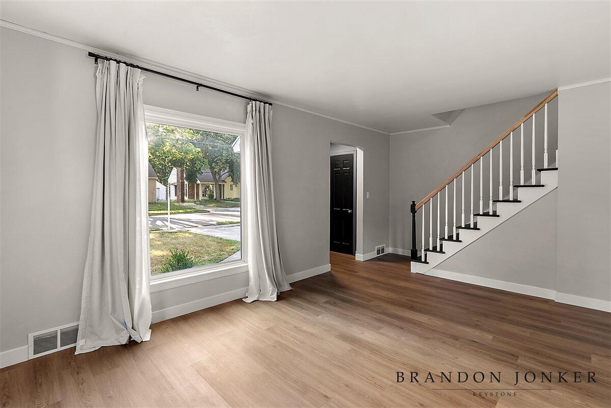 2417 Brooklyn Avenue Property Photo 4