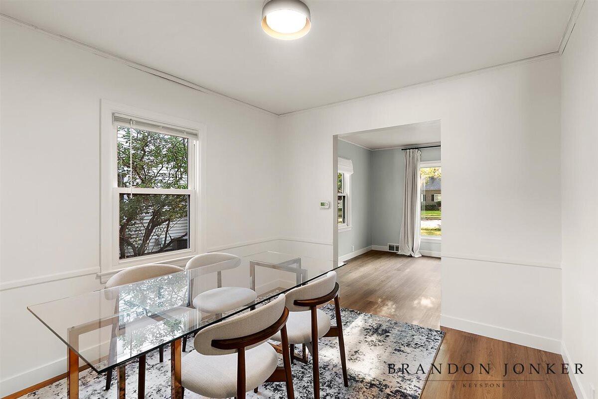 2417 Brooklyn Avenue Property Photo 7