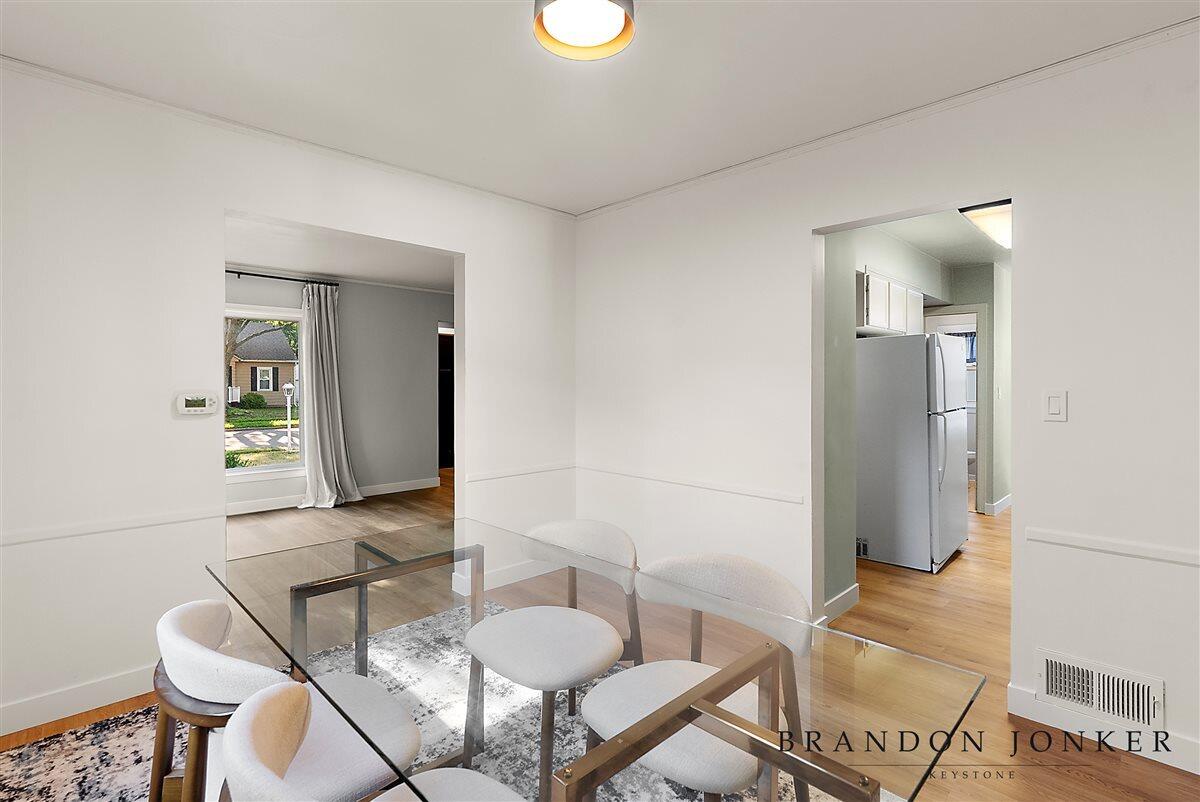 2417 Brooklyn Avenue Property Photo 8