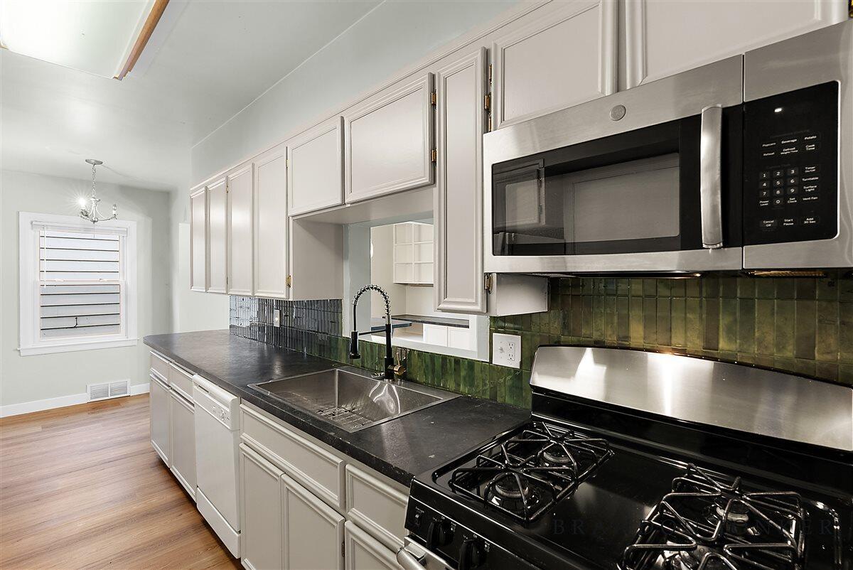 2417 Brooklyn Avenue Property Photo 9