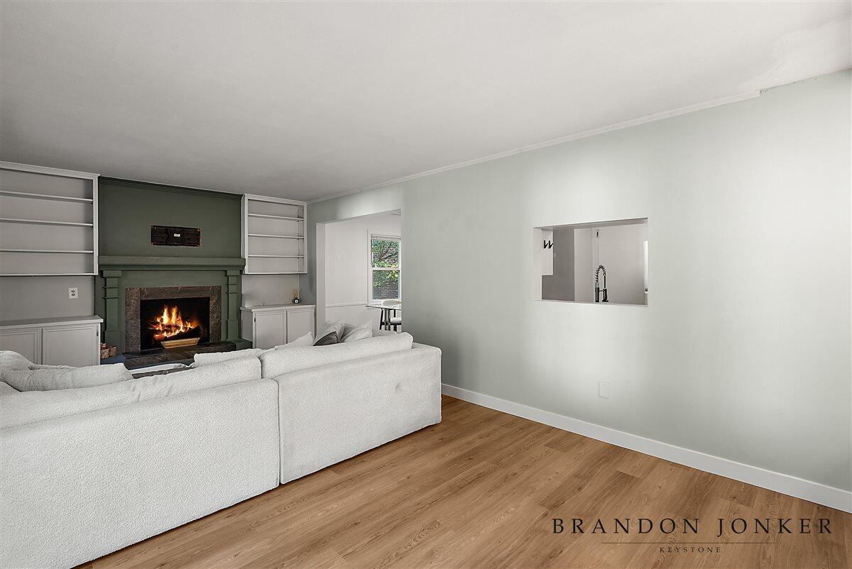 2417 Brooklyn Avenue Property Photo 16