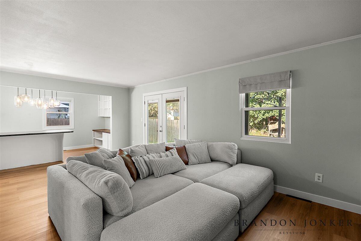2417 Brooklyn Avenue Property Photo 17