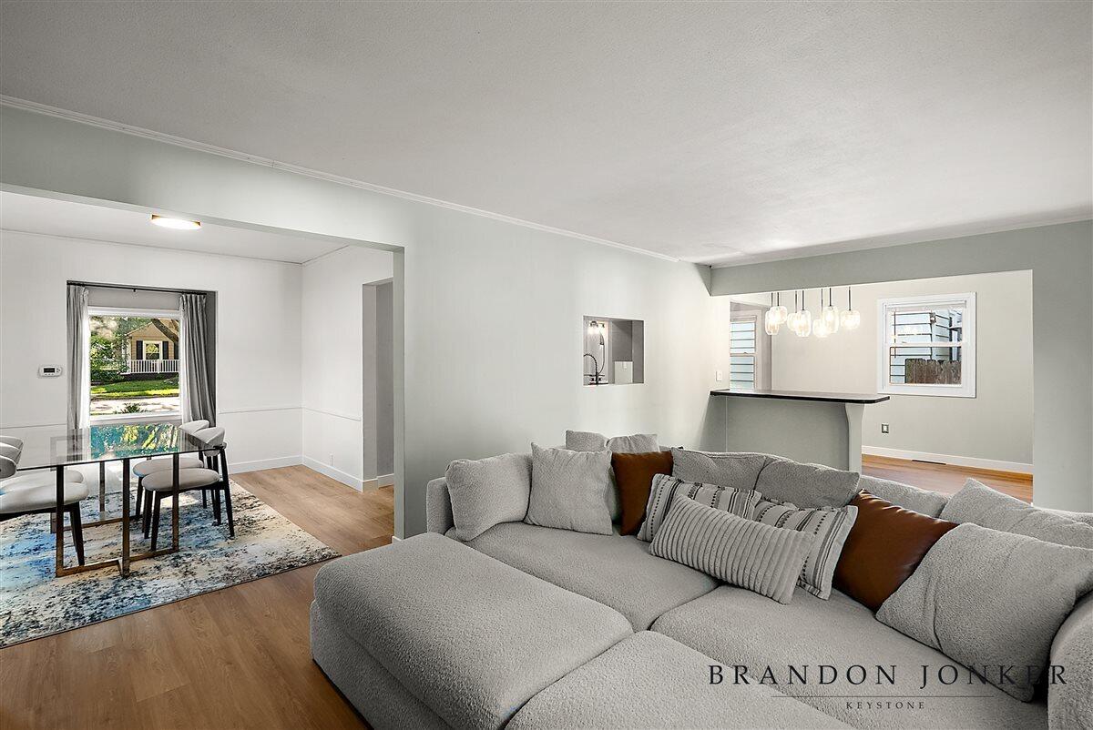 2417 Brooklyn Avenue Property Photo 18