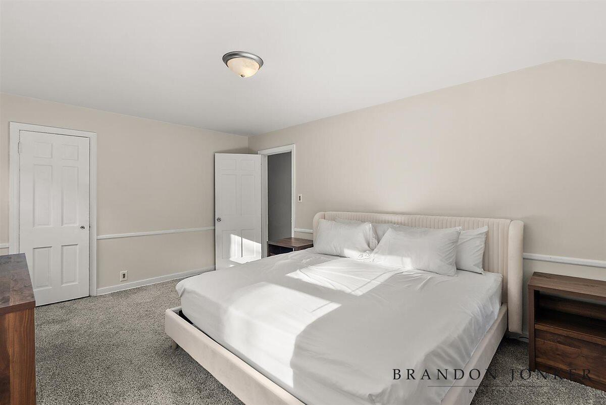2417 Brooklyn Avenue Property Photo 27