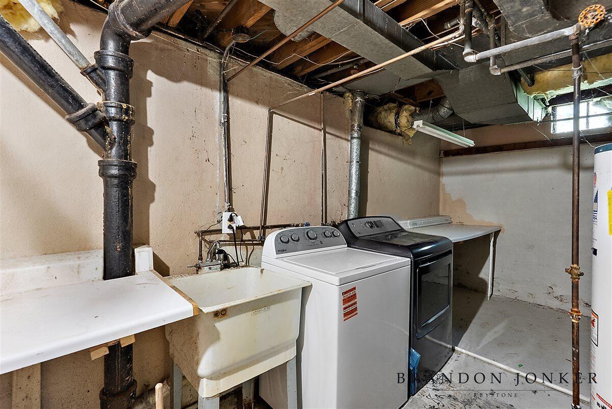 2417 Brooklyn Avenue Property Photo 35