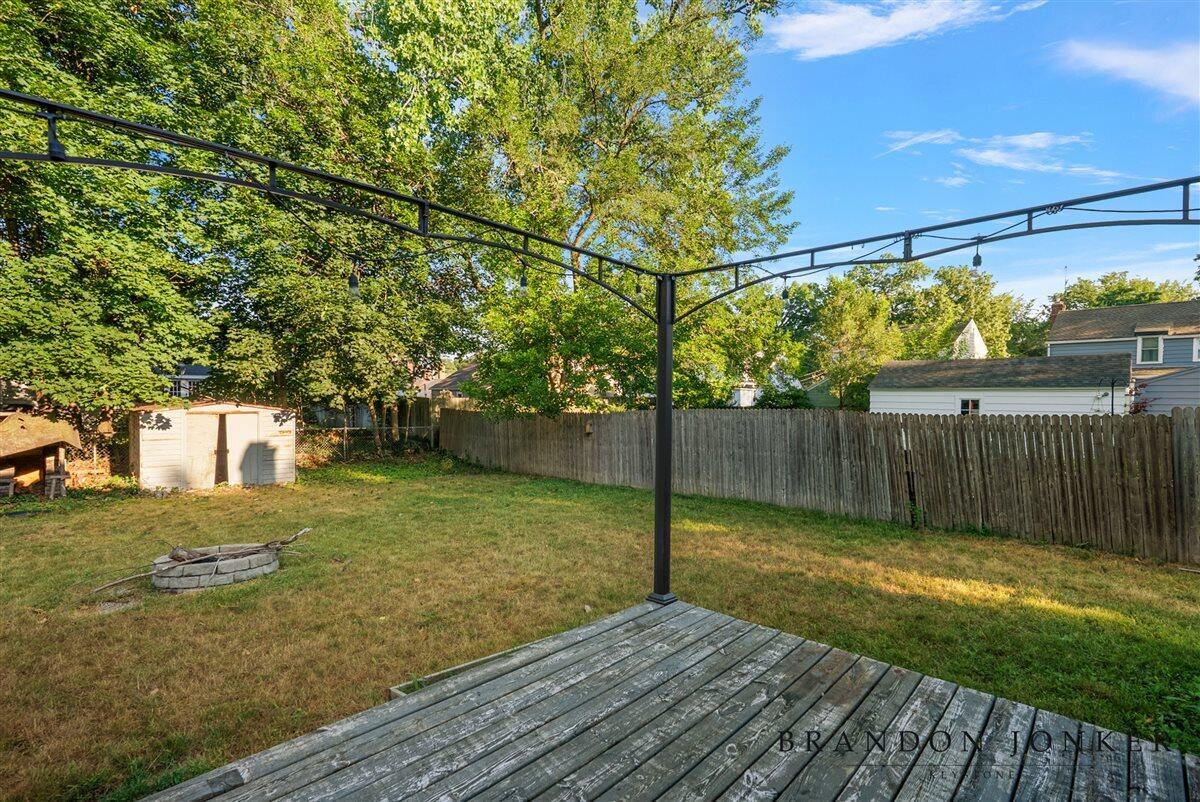 2417 Brooklyn Avenue Property Photo 38