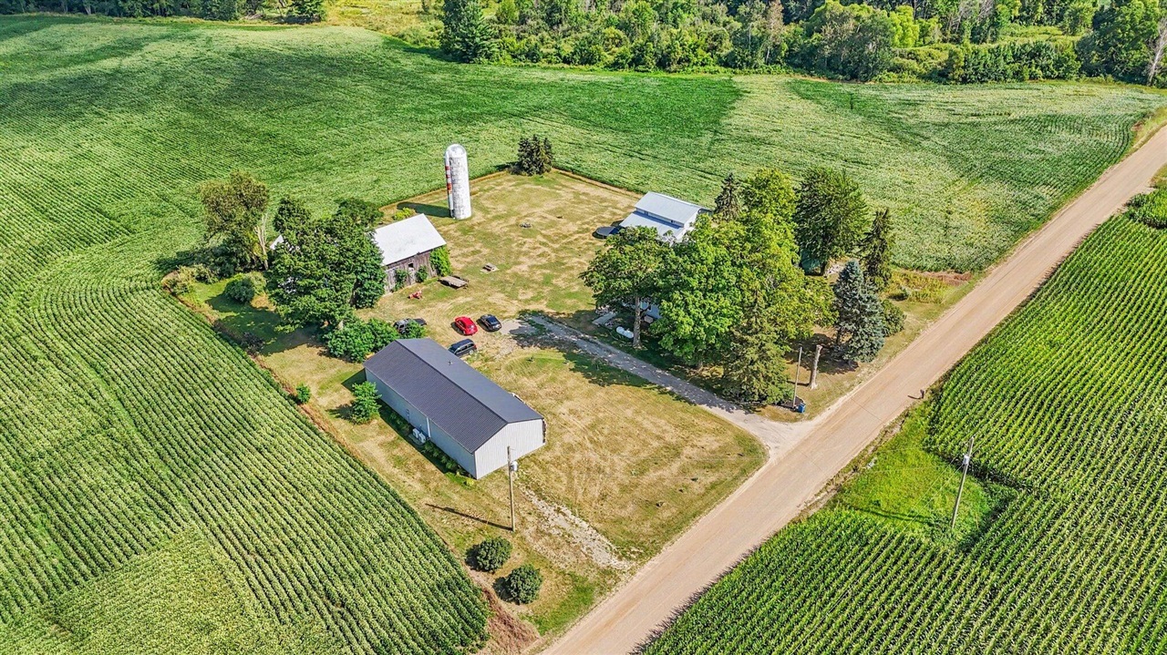 2658 N Amble Road Property Photo 2