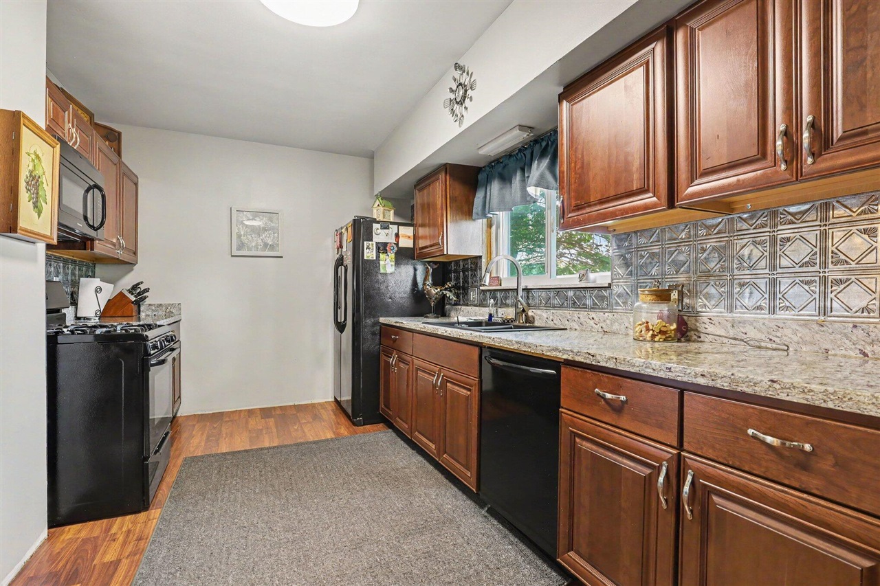 2658 N Amble Road Property Photo 4