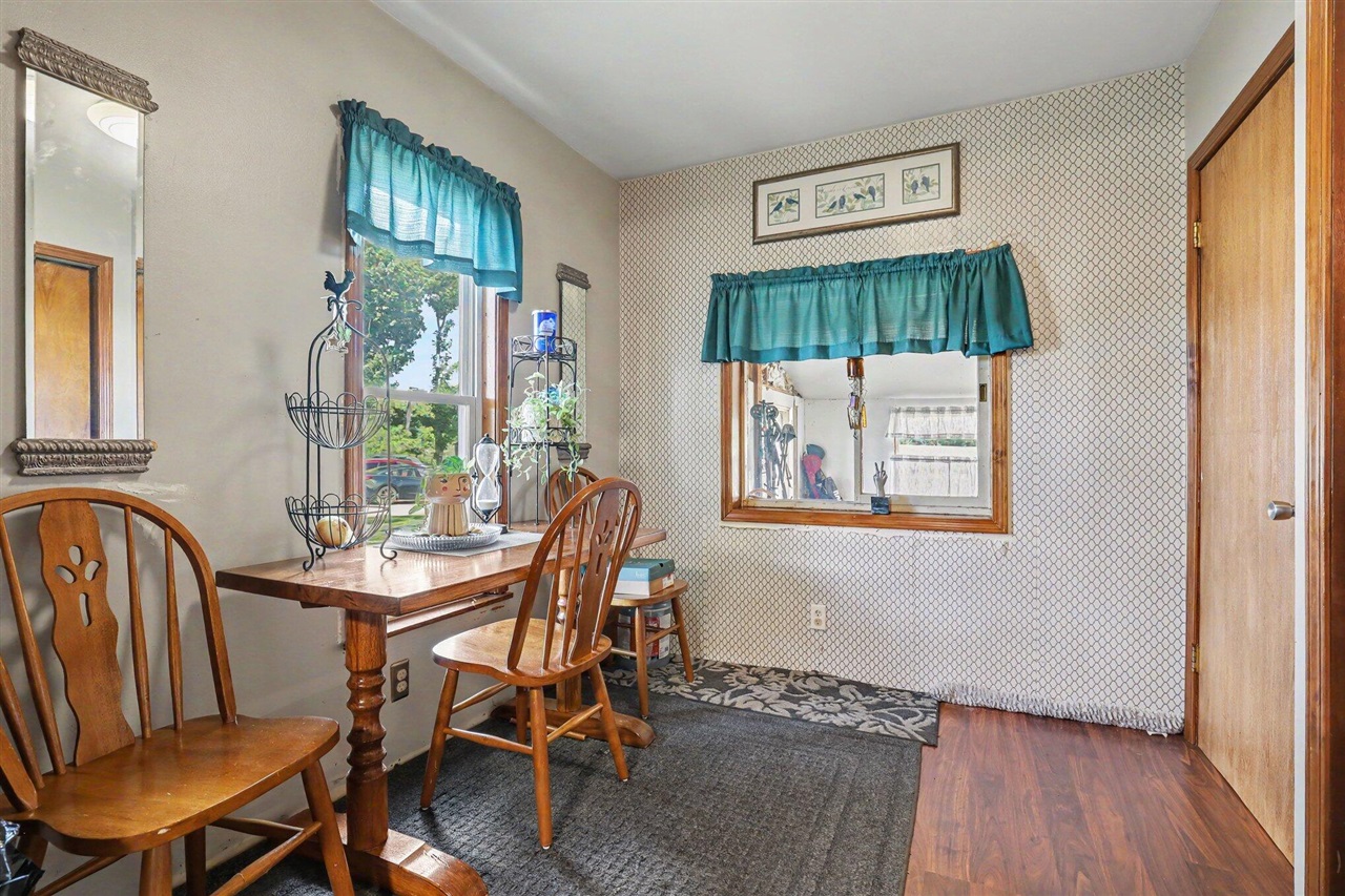 2658 N Amble Road Property Photo 6