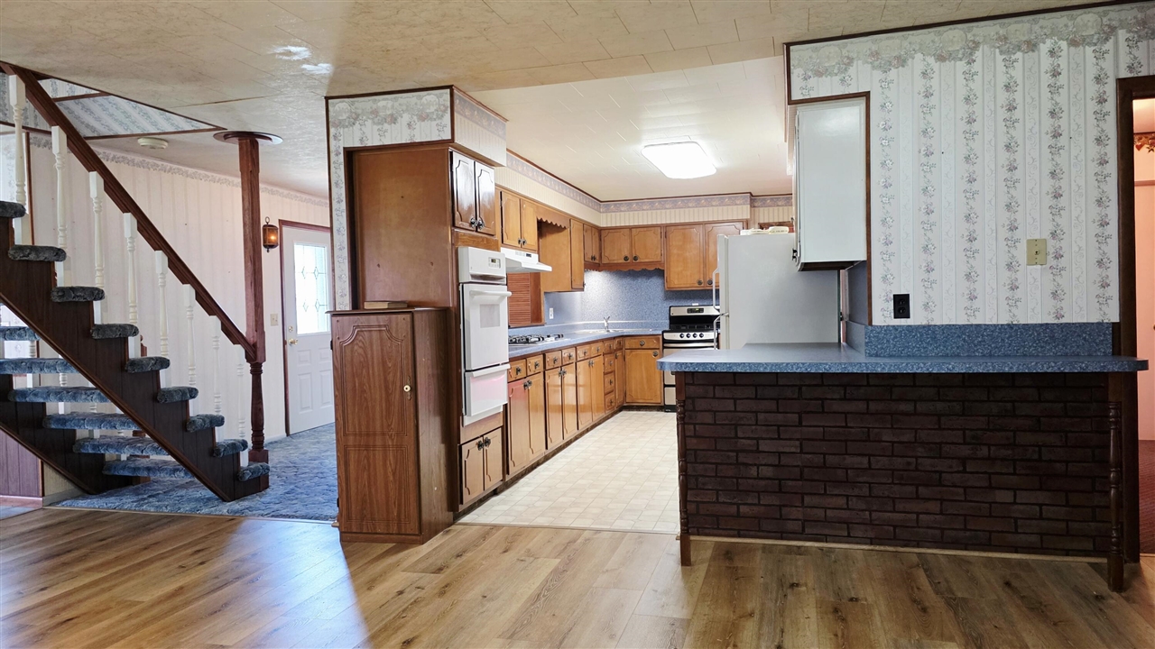 2151 E Coral Road Property Photo 7