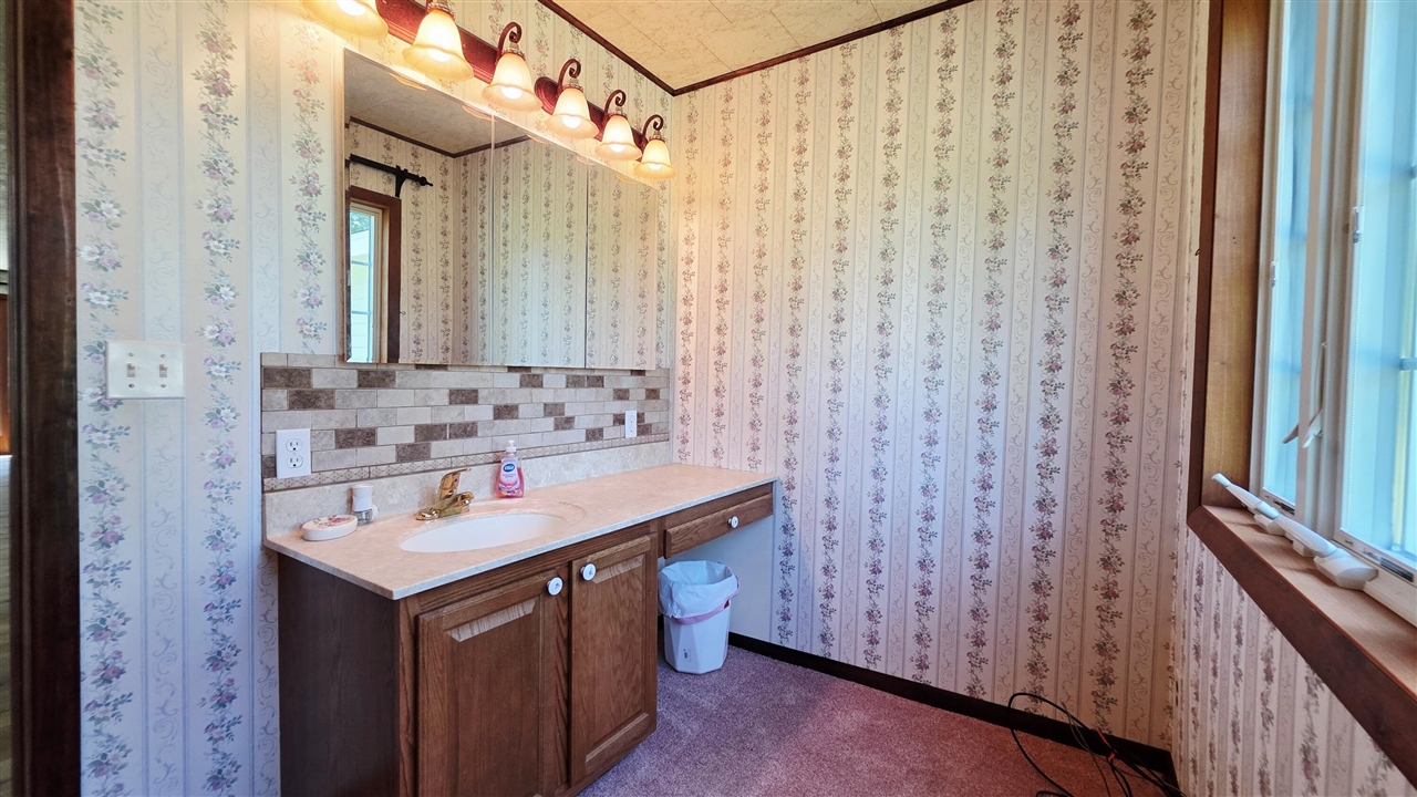 2151 E Coral Road Property Photo 11