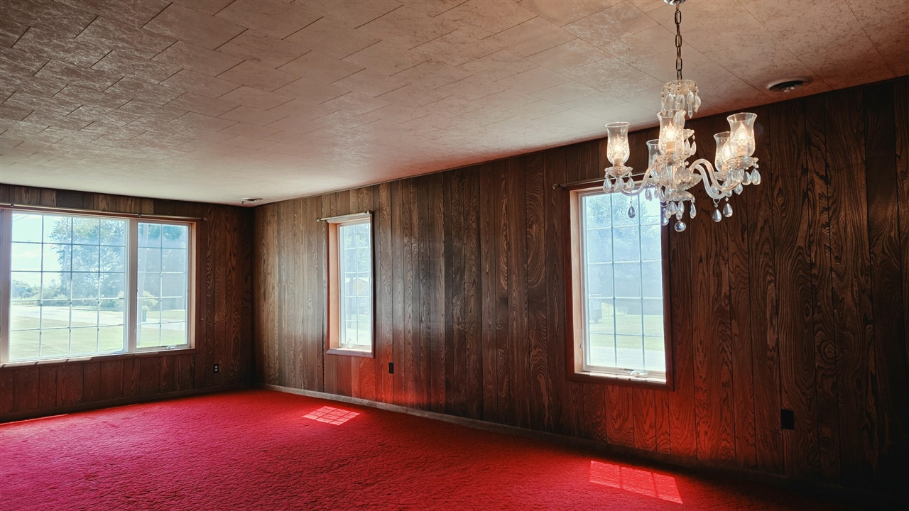 2151 E Coral Road Property Photo 15