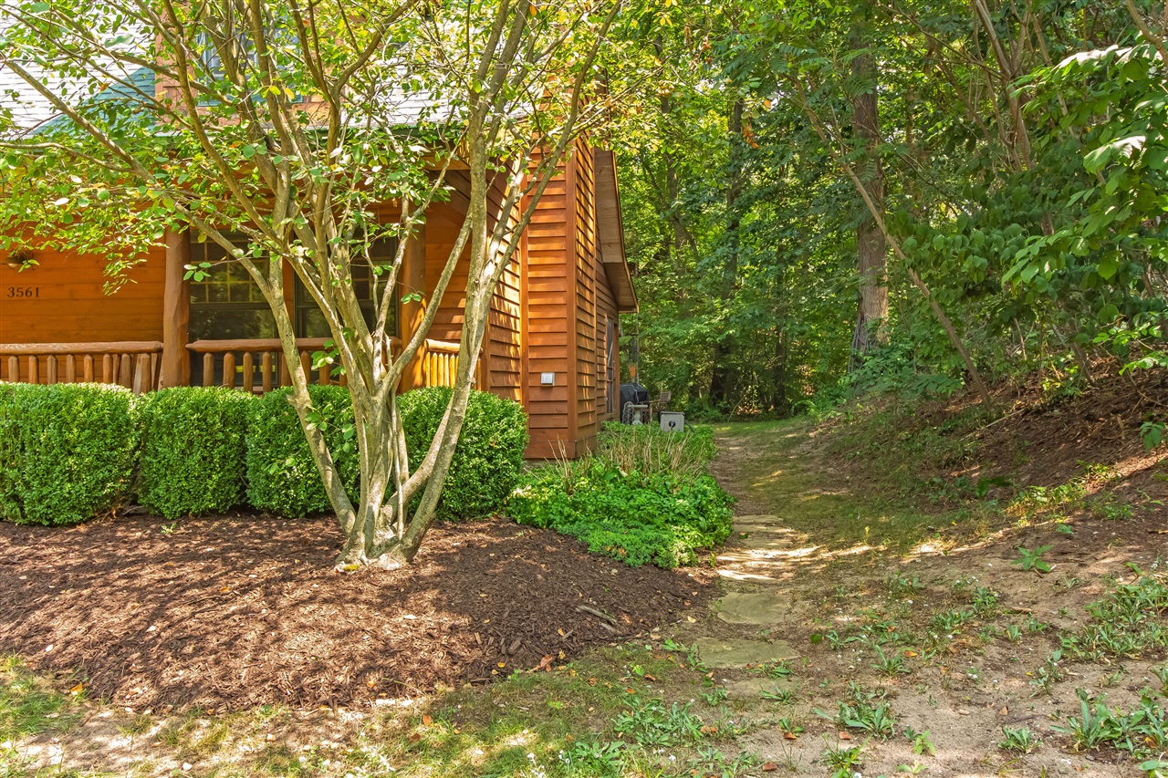 3561 Kingfisher Cove Drive Property Photo 7