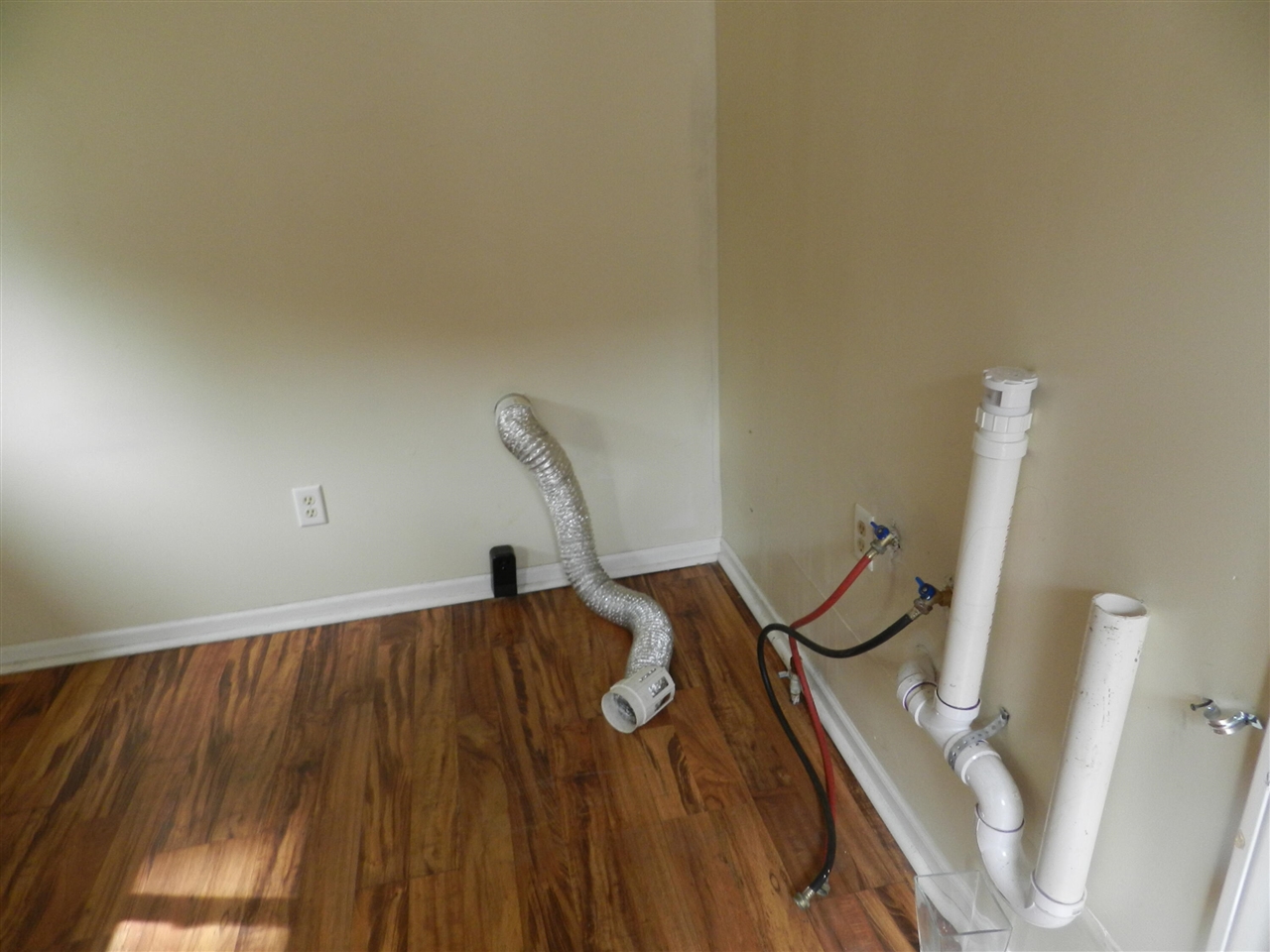 115 W Cass Street Property Photo 19