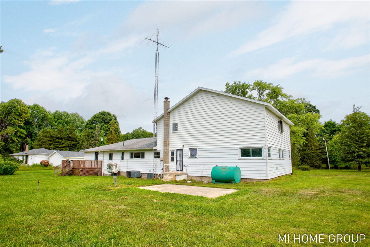 74721 30th Avenue Property Photo 9