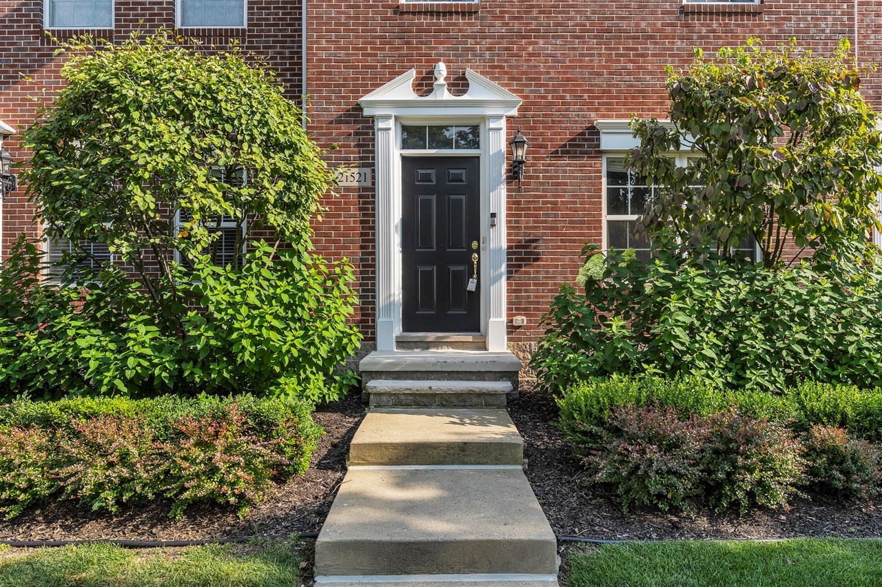 21521 Garrison Street Property Photo 4