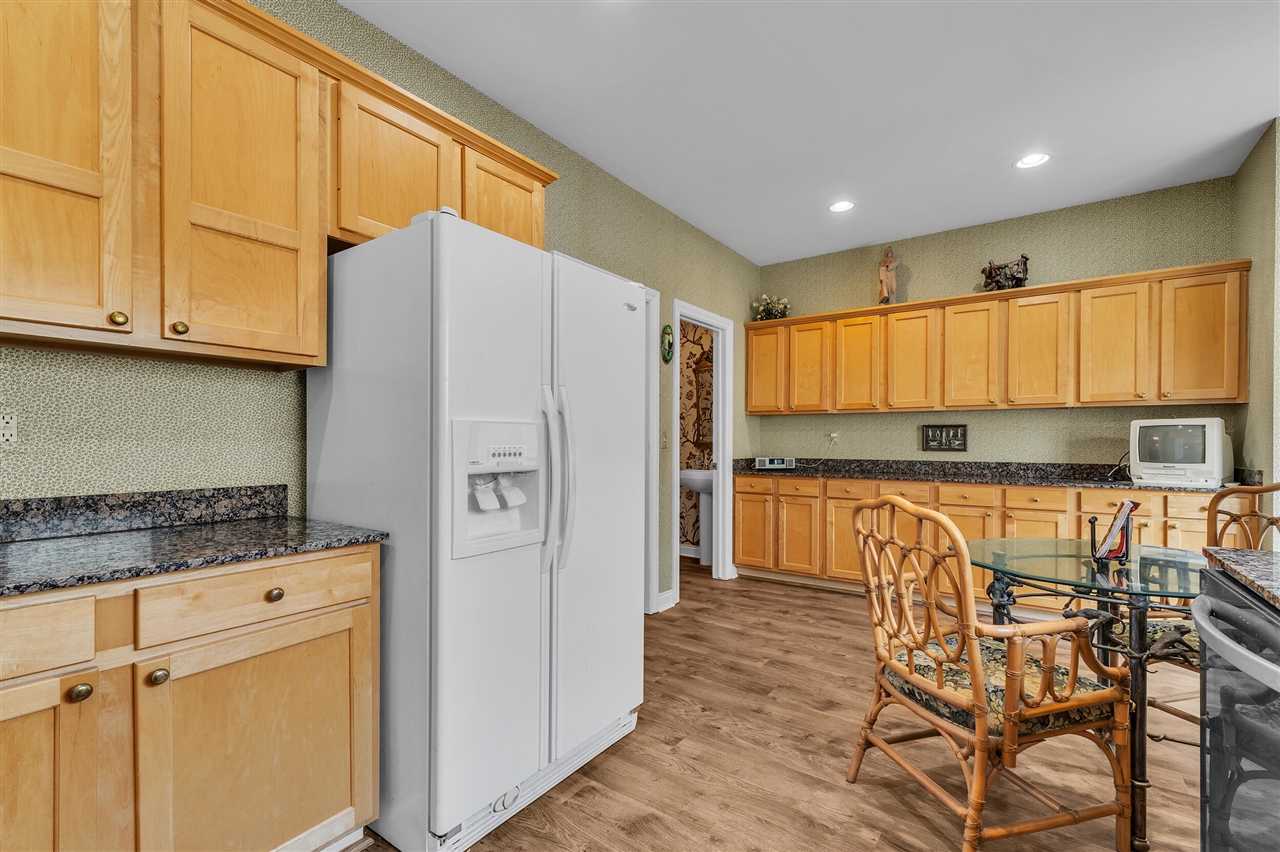 21521 Garrison Street Property Photo 14