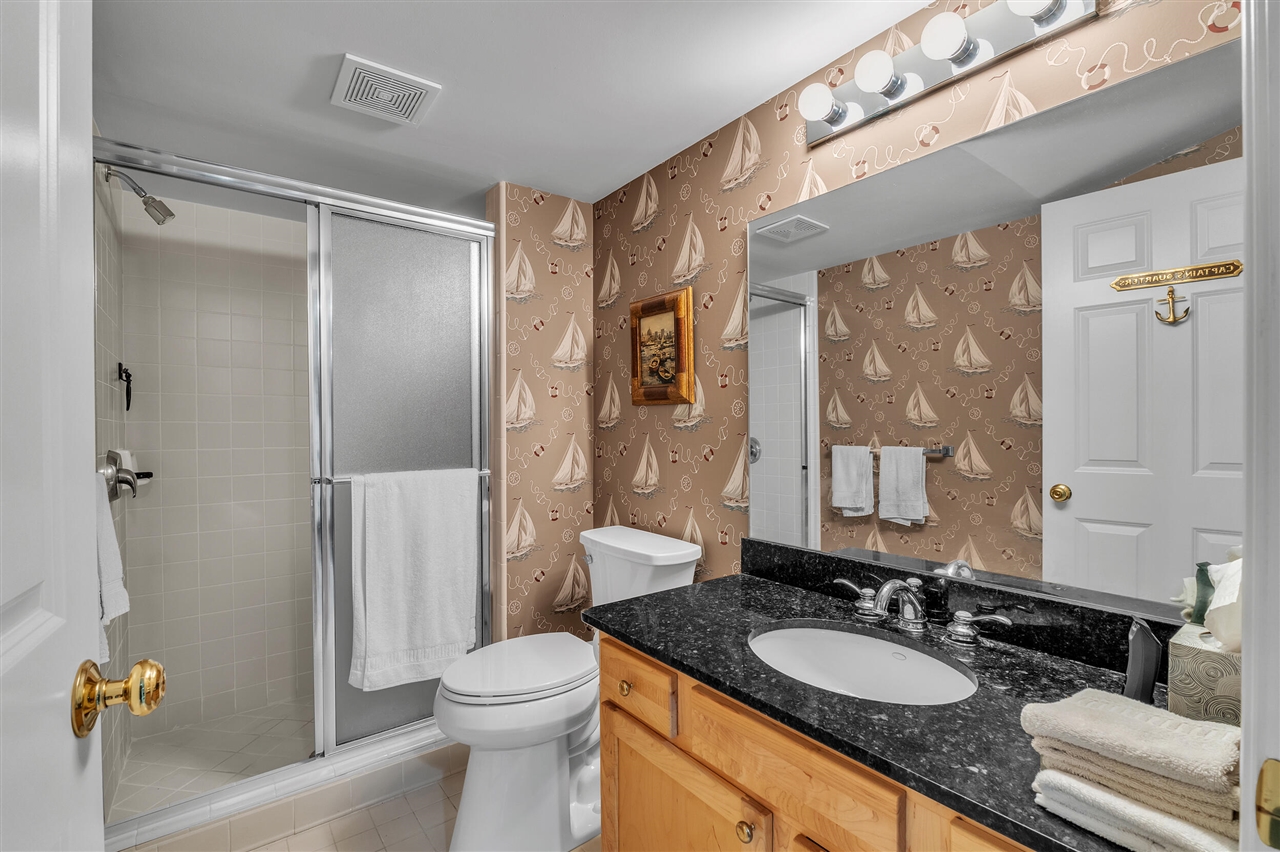 21521 Garrison Street Property Photo 32