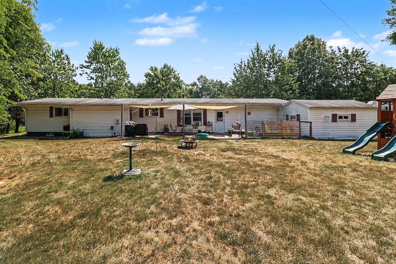 2218 Maple Road Property Photo 15