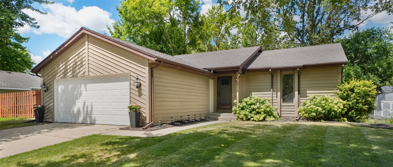 4583 Sutton Place Property Photo 1