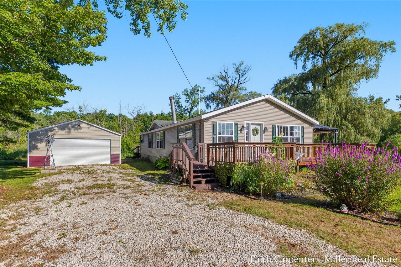 106 Little Long Lake Drive Property Photo 1
