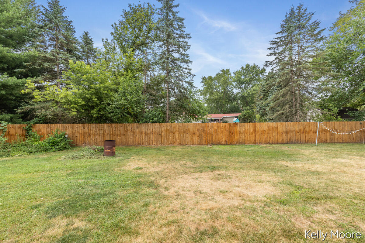 2542 E Bluewater Highway Property Photo 24