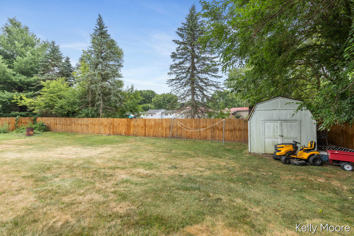 2542 E Bluewater Highway Property Photo 26