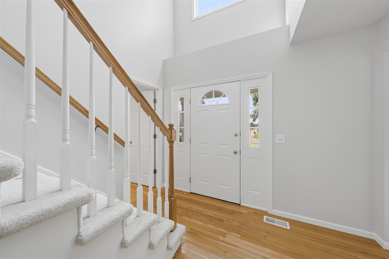 5048 Stapleton Drive Property Photo 6