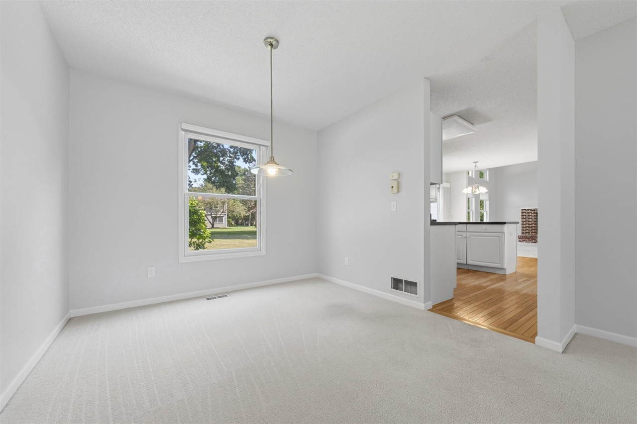 5048 Stapleton Drive Property Photo 10
