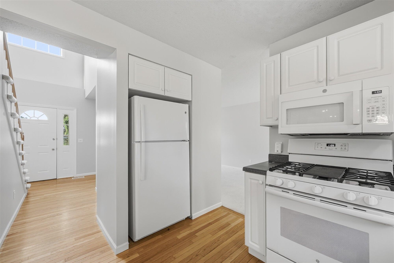5048 Stapleton Drive Property Photo 16