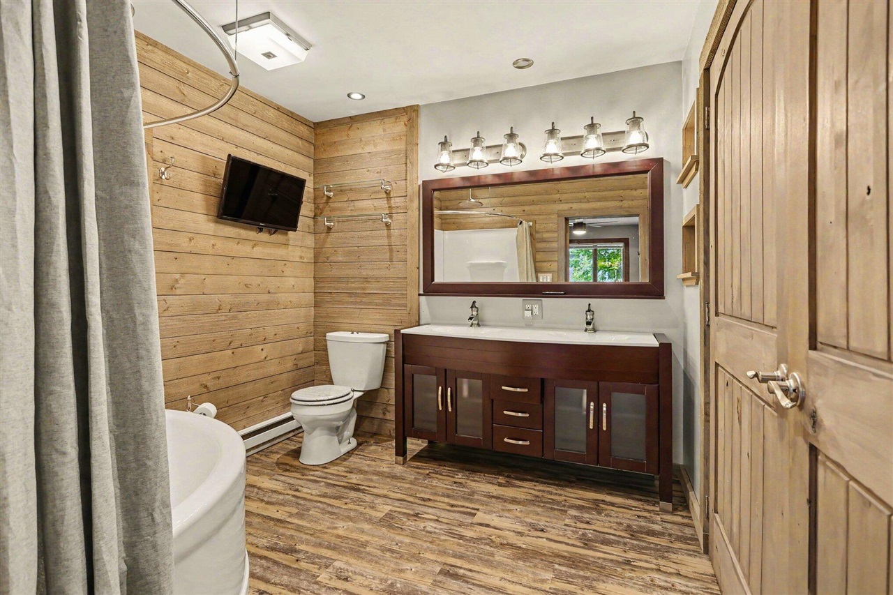 11053 Gast Road Property Photo 17