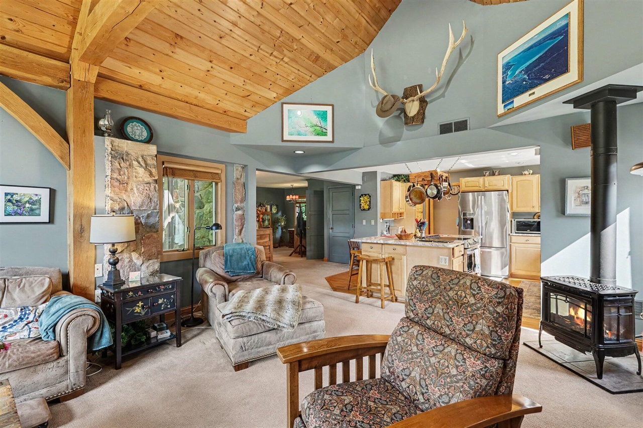 3988 Beeman Road Property Photo 21