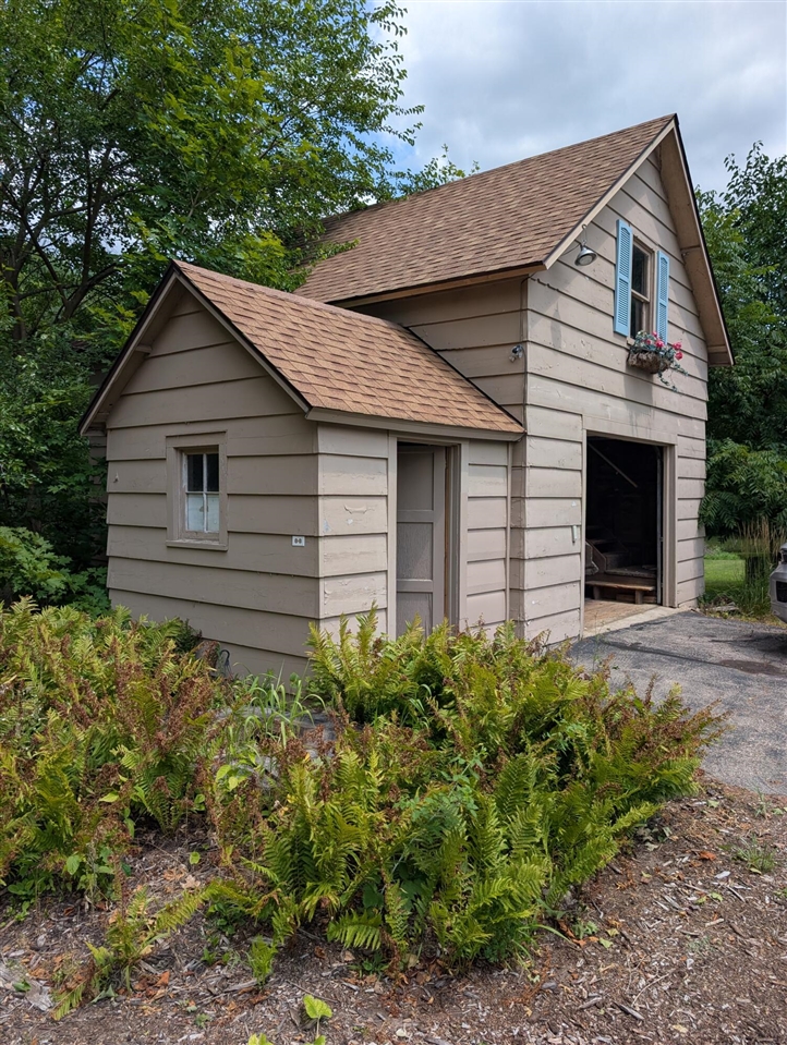 3988 Beeman Road Property Photo 44