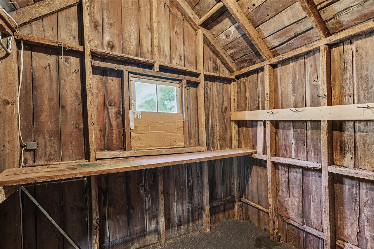 3988 Beeman Road Property Photo 45
