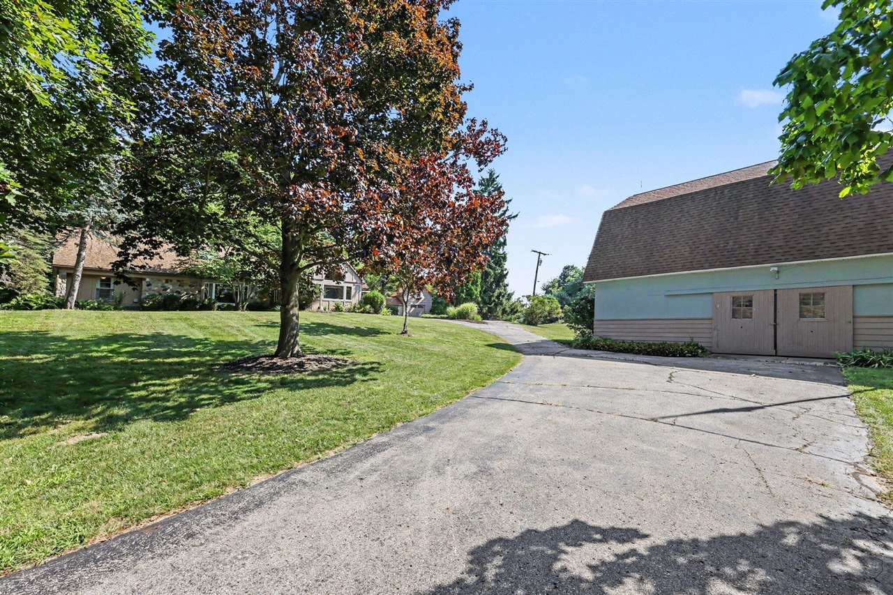 3988 Beeman Road Property Photo 53