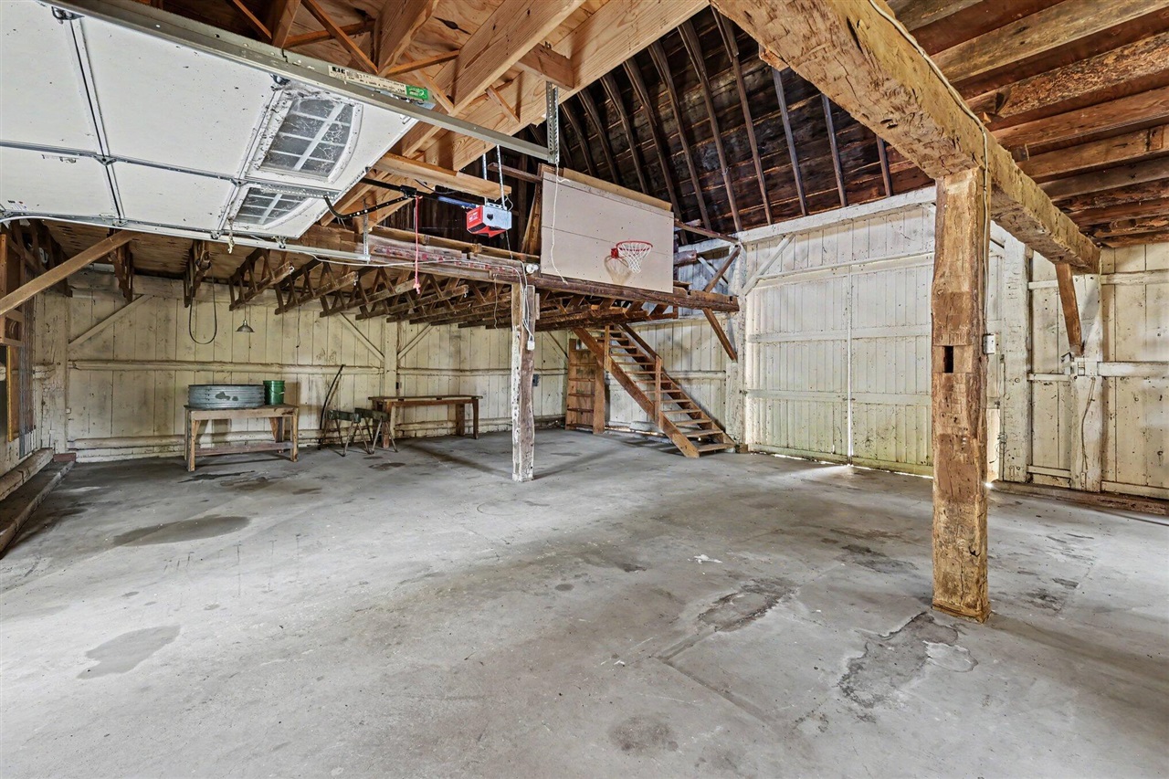 3988 Beeman Road Property Photo 59