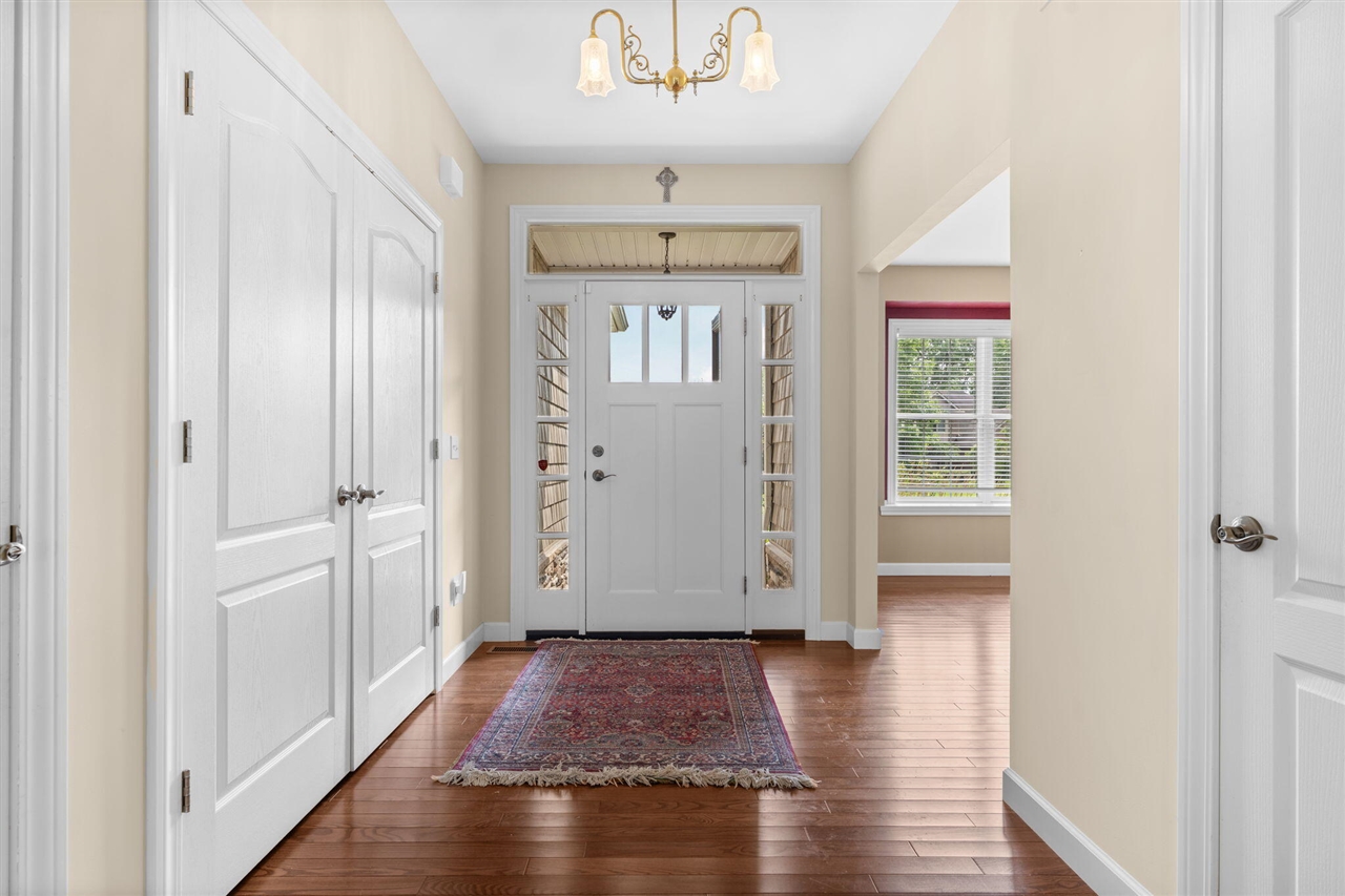 8243 Heathertree Lane Property Photo 12