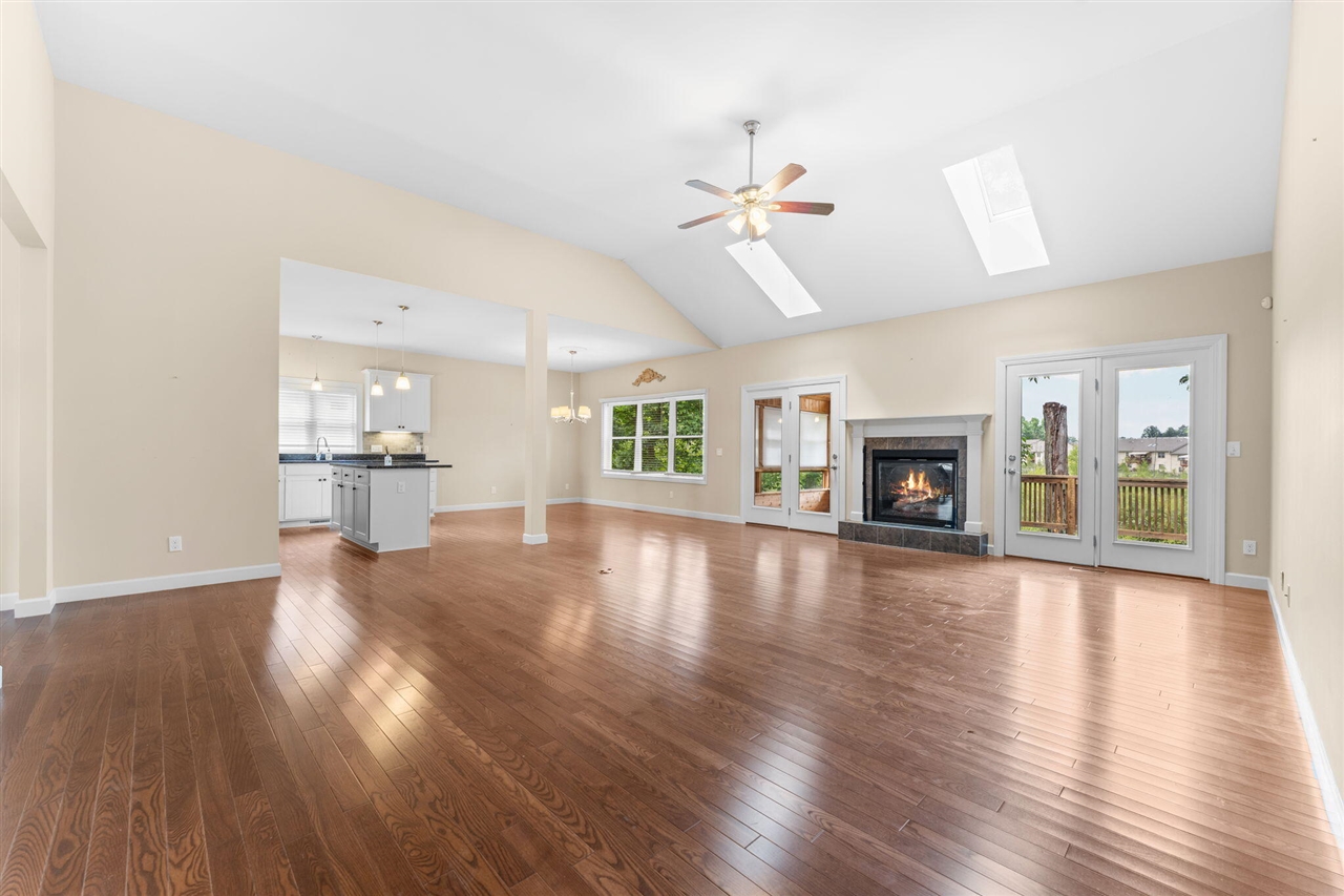 8243 Heathertree Lane Property Photo 24