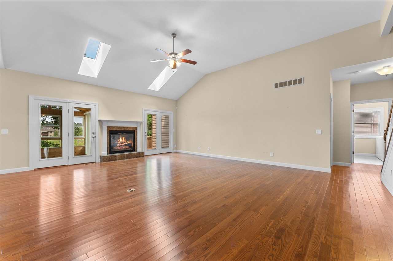 8243 Heathertree Lane Property Photo 28