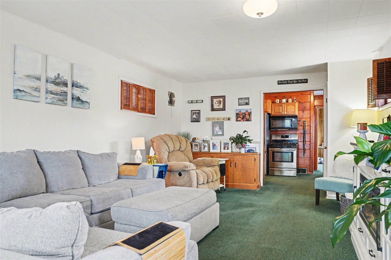 507 Weeks Avenue Property Photo 4