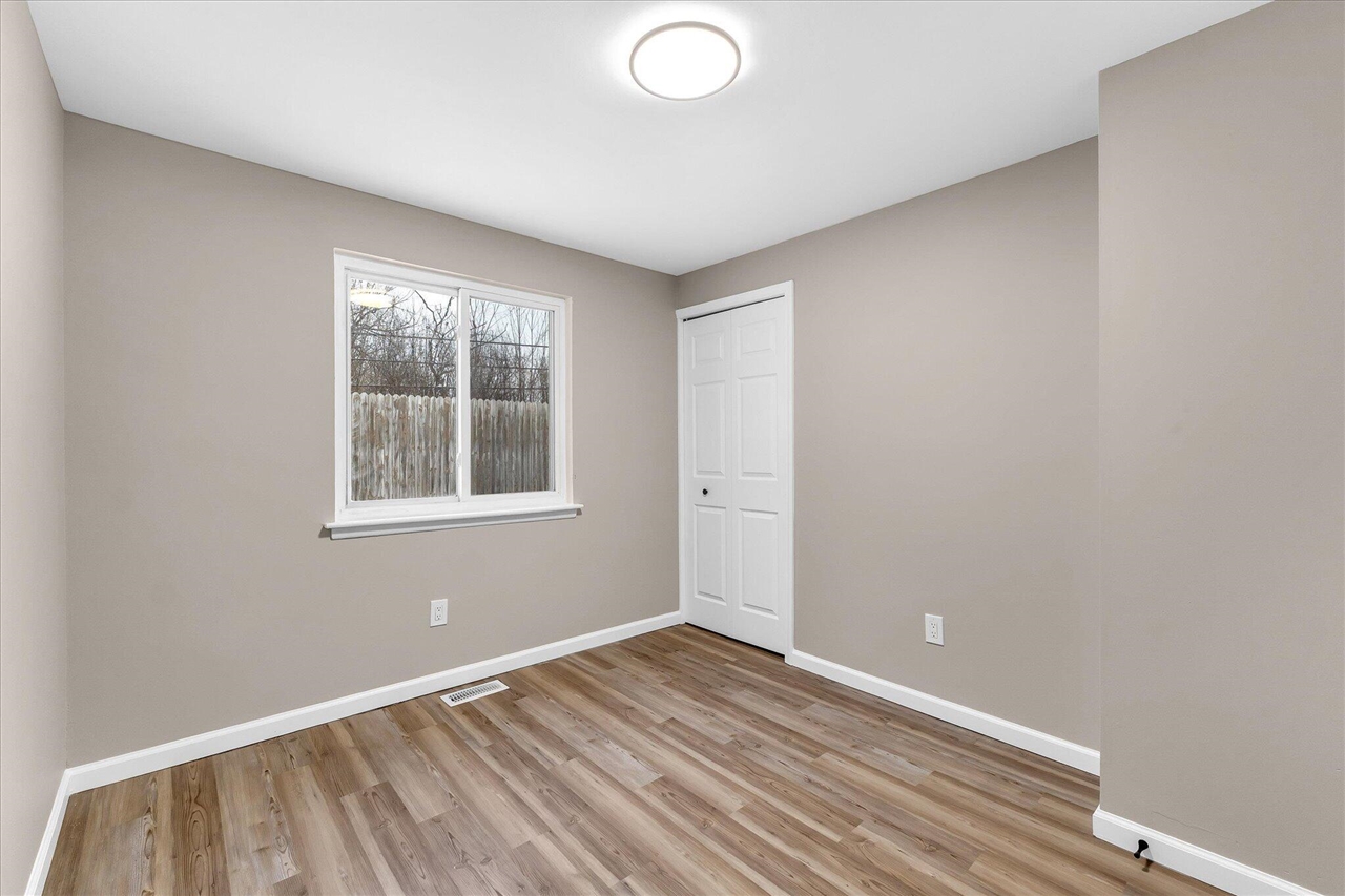12 Faust Court Property Photo 35